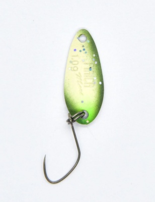 Yarie 702 Pirica more 1.0 g YM2